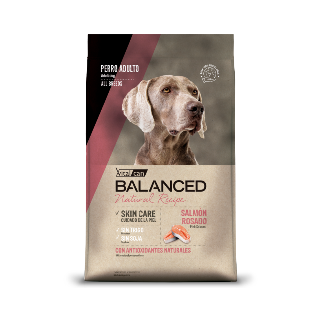 Bolsa de alimento Balanced Natural Recipe para perro sabor salmón rosado